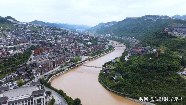 人到中年，4个地方不宜久留，早点回家才是明智之举
