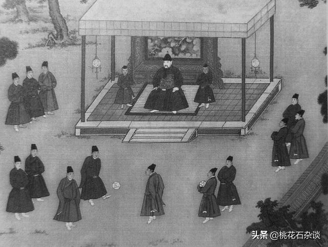 朱棣只是24个藩王之一，为啥那么强？他比建文帝高在哪？