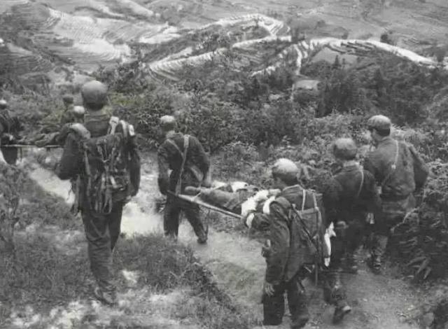 1979年对越反击战，邓小平为何不选刘伯承、粟裕，而认定许世友？