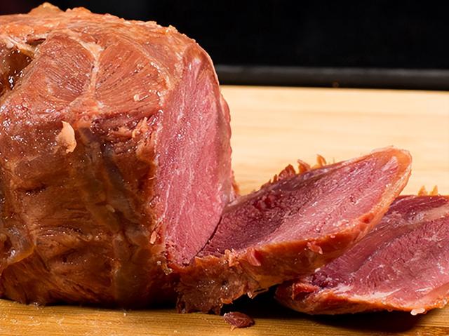 “注胶肉”或已泛滥？消化科医生：常见的4种肉，也要少碰