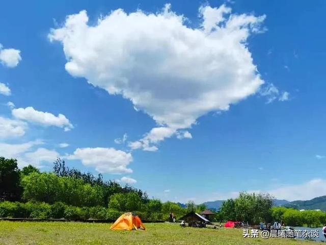 山止川行赋予晴空万里，你是我心中的万里晴空