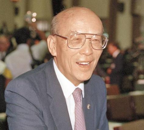 蒋经国私生子认亲路：奔波60年，熬至蒋家辈分最大，成功认祖归宗