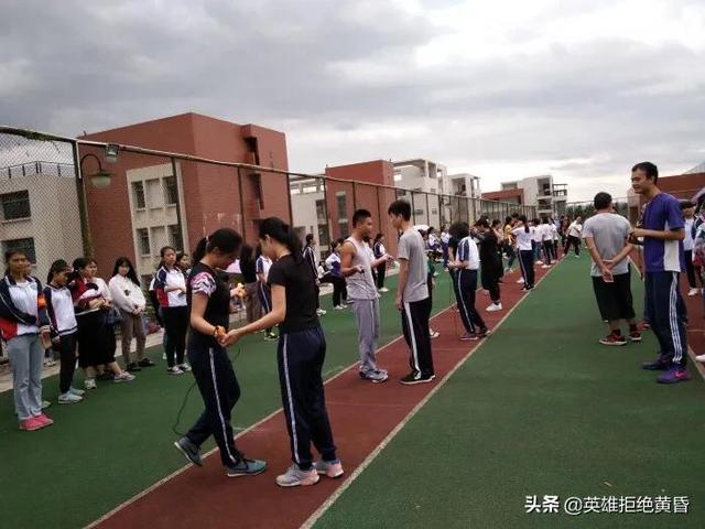 破碎机铆焊图纸