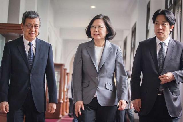 驻台专稿：蔡英文跳上第一线指挥防疫 陈建仁随时待命接替苏贞昌？