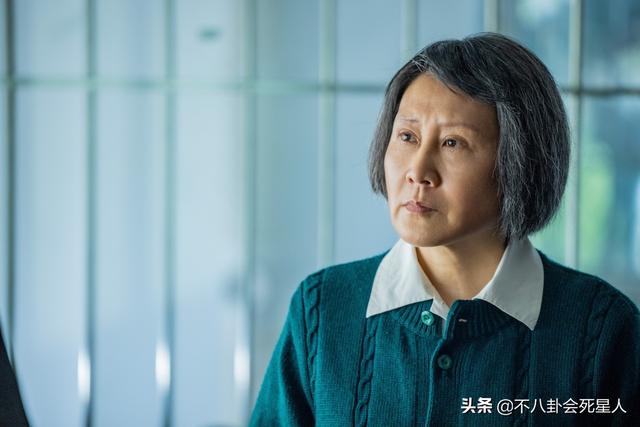 论塑造女干部形象，凯丽在《人世间》中饰演的曲书记绝对出圈