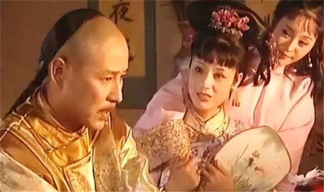 康熙58岁时，后宫14岁的妃嫔生下了一子，康熙却没有任何赏赐