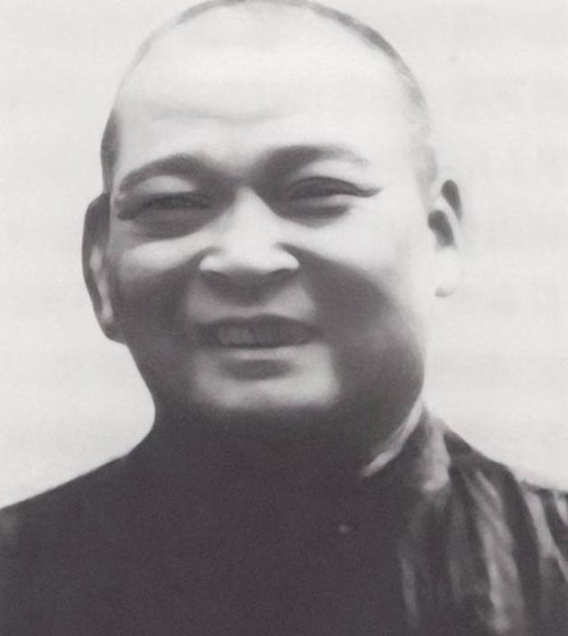 吴化文率部起义，攻占南京总统府，粟裕急调24军入南京将他替换