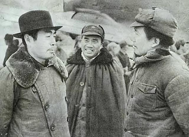 1976年，周恩来总理和朱德总司令逝世后，毛主席说了什么