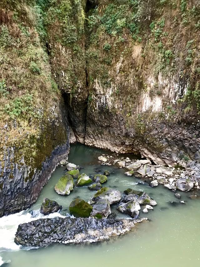 腾冲温泉