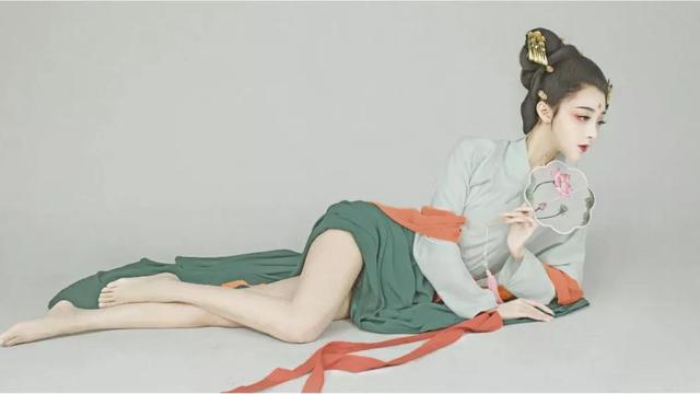 她的古风装扮真的太美了吧