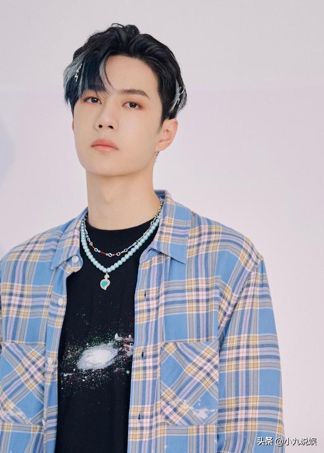 王一博四年的女朋友是谁(王一博真正的女朋友是谁)