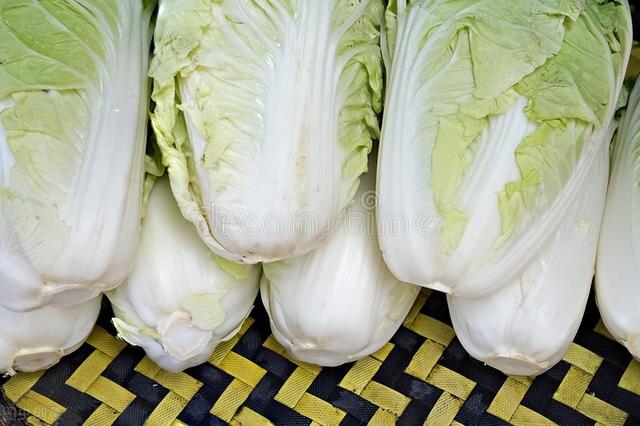 两颗白菜卖出93元，是商家无良还是市场不畅？想不明白会饿肚子
