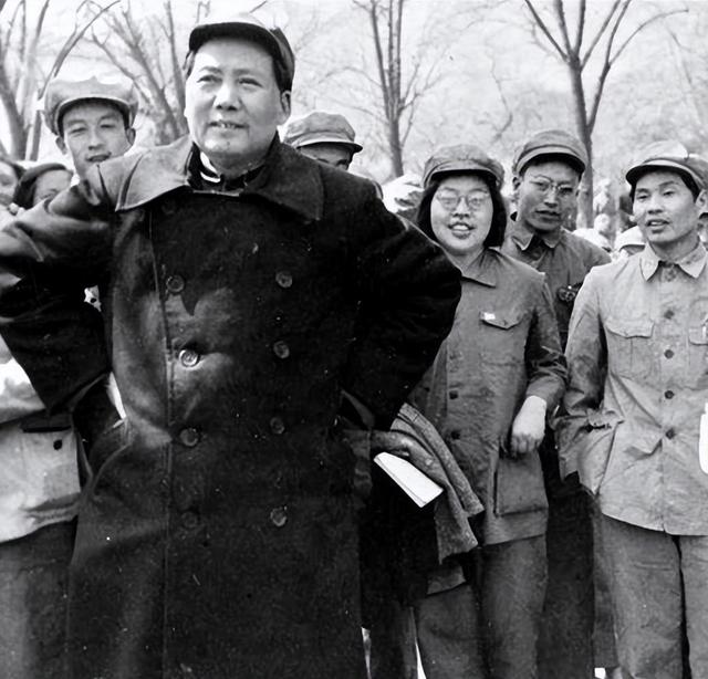 58年毛主席视察广西时，韦国清坦言：广西比较困难，希望得到帮助