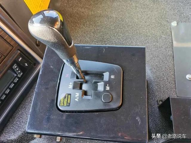 宇通电动矿用自卸车