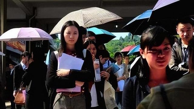 0年代下岗潮是谁发起的，90年代下岗潮是谁推动"