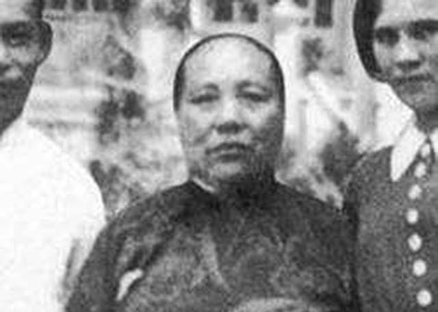 宋美龄最后的赴台：“特别通行证”成废纸，海关要求她拿出护照