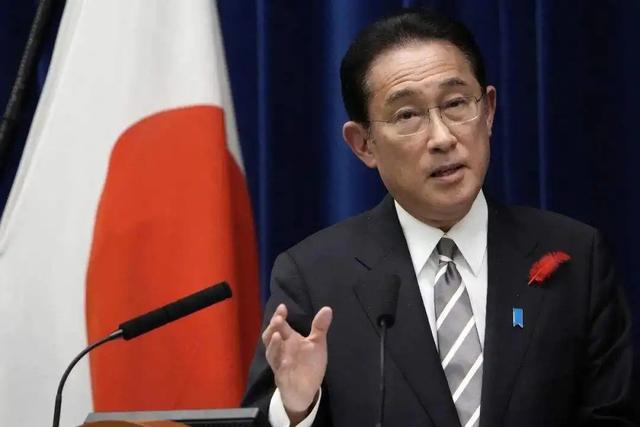 柿子挑软的捏，俄极具侮辱性的一拳打到日本头上，岸田：绝不接受