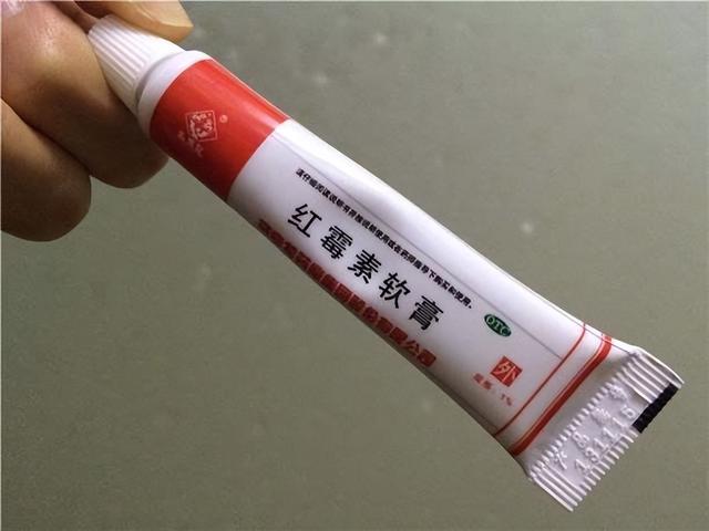 为什么会长老人斑？红霉素软膏能去除掉老人斑？医生：请尽早了解