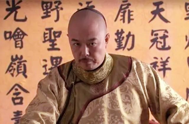 因相貌太丑乾隆出上联挖苦，却被他当场对出，乾隆大喜：赐他探花