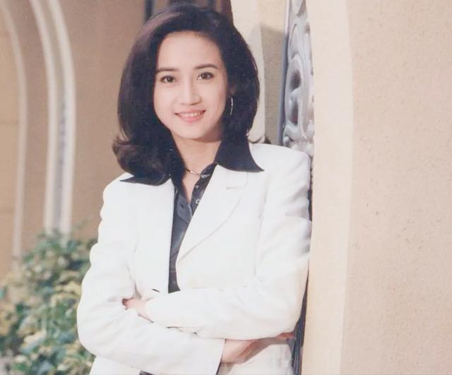 蔡少芬演的白发魔女大结局(白发魔女传蔡少芬第20集)