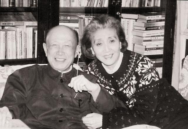 她是日本人却远嫁到中国，从不让孩子学日语，生下子女个个是人杰