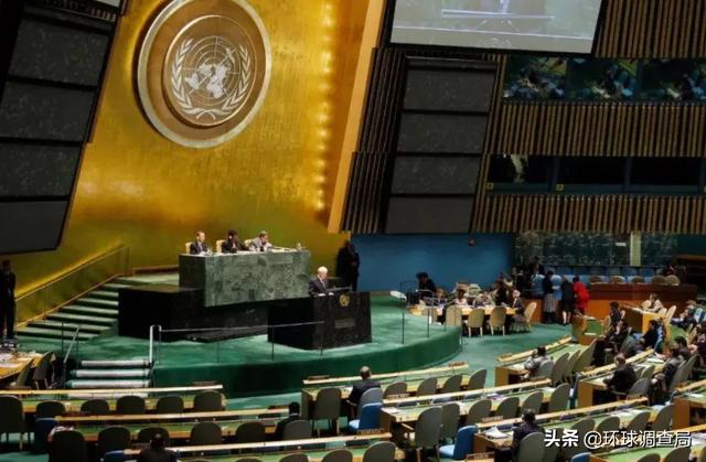 该俄罗斯反制美国了，俄向世界发出呼吁：应把联合国总部搬出美国