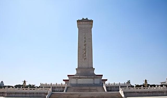 李四光追悼会上，周总理因无悼词而发火，当场宣读李四光女儿的信