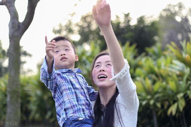 容易感动，你的生活充满朝气，活力，快乐和幸福
