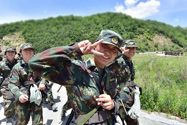 火箭军某部组织全体新兵开展徒步行军训练 部队徒步行军动员 - 云知网