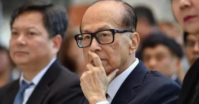 掏空中国帮助英国搞建设？李嘉诚：我赚钱全都捐给了祖国