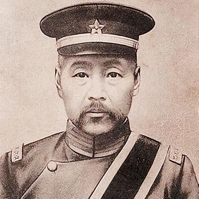 冯巩的太爷爷是冯国璋，还担任过民国大总统，但是他的爷爷更牛