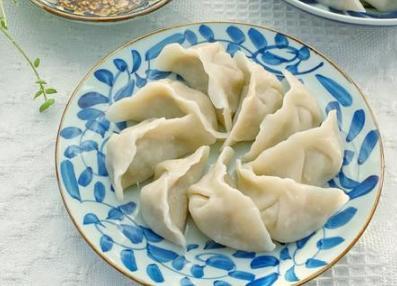 吃饺子会引起血糖飙升？医生支招：4个方法帮您健康地吃饺子