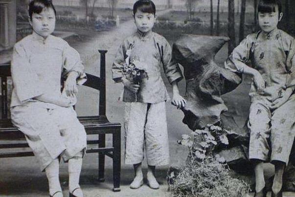 古代文人為什麼偏愛女人小腳？纏足的歷史是從什麼時候開始的？ - 中國熱點