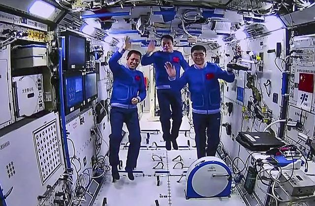 定了！神舟十四号、十五号6位航天员已选定，有外国宇航员吗？