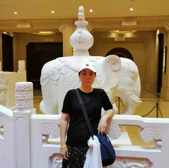 徐州工程机械展郝纯纯
