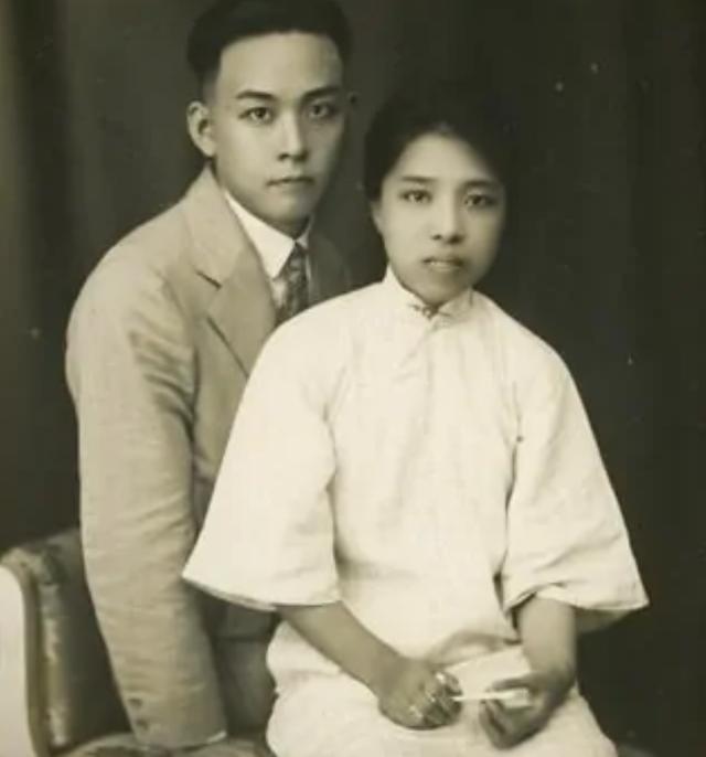 1972年，何香凝临终恳求不火化遗体，周恩来含泪答应：不烧，不烧
