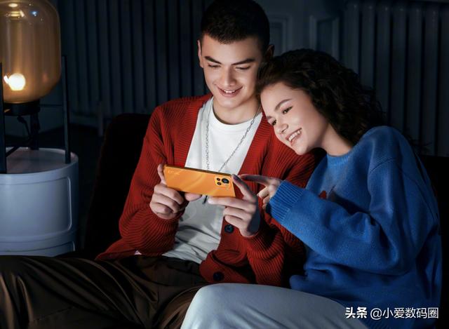 情人节生存指南！不知道送什么？不妨看看机圈三款“最浪漫”机型