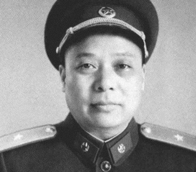 毛主席爱吃米粉肉，每次吃干干净净，埋怨厨师韩阿富舍不得给他吃