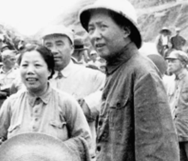 1958年，毛主席问周谷城等众多老友：关公姓什么？结果无一人答对
