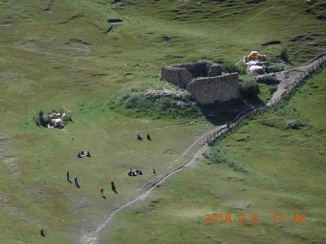 藏在懸崖上的寺廟，1300多年曆史，如今成小衆景點