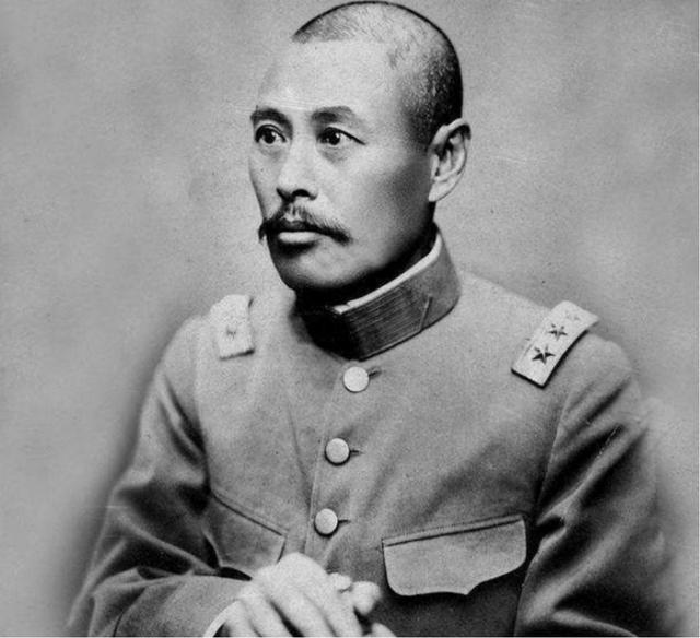 1985年，许世友逝世4天后，邓小平批复丧事报告，提出五不准原则