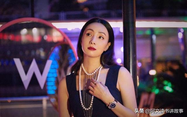 优雅如董卿：越活越通透的女人都有这3个特质，你有吗？