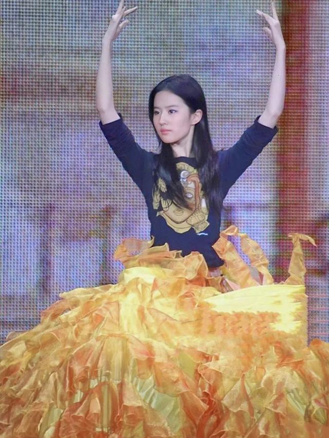 金鹰女神一届更比一届水，到底是哪边在摆烂？