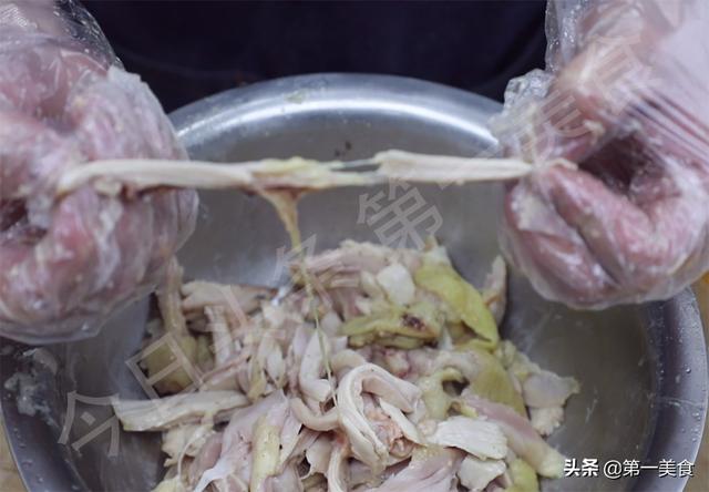 大肉眼泡如何贴双眼皮