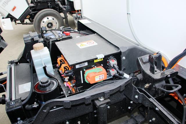 续航520公里，71分钟充满电！韩国品牌纯电动轻卡要秒杀国产？