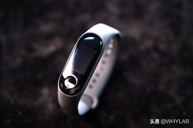 七代同堂，看小米手环 7 是否值得入手？