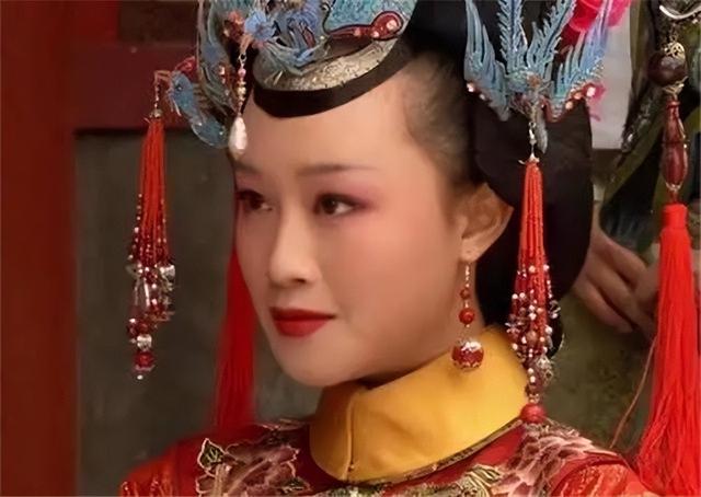 甄嬛传：眉庄葬礼上浣碧一个行为，让甄嬛一下子起了灭了她的心思