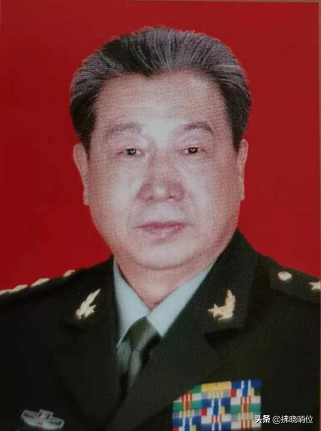 李宝祥将军:我和张震的老领导有两三次接触。
(图7)