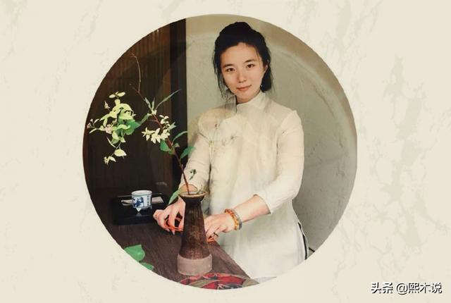 "晓日初长,正锦里轻阴,小寒天气.