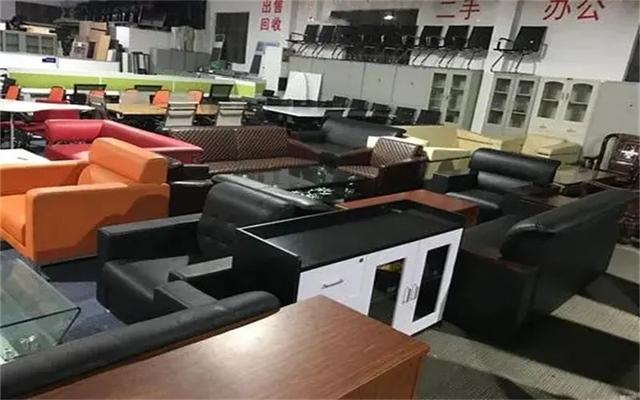 当前,普通人想创业,选择什么项目钱好赚、投资小、风险低?